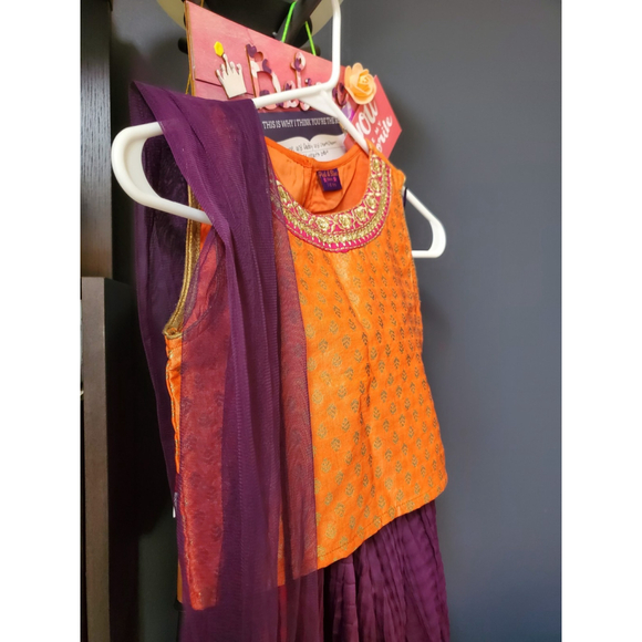 Kids Lehenga Choli Designer Bollywood Party Fashion - Picture 4 of 4